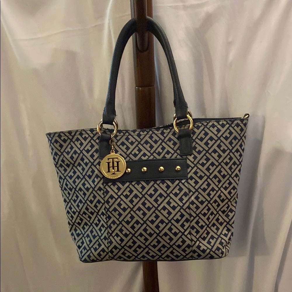 Tommy Hilfiger Navy and Gray TH pattern shoulder purse